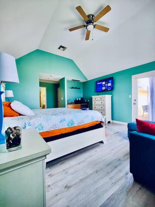 Sunny Delight - Sleeps 10 - Generous Space! Bolivar Peninsula Экстерьер фото