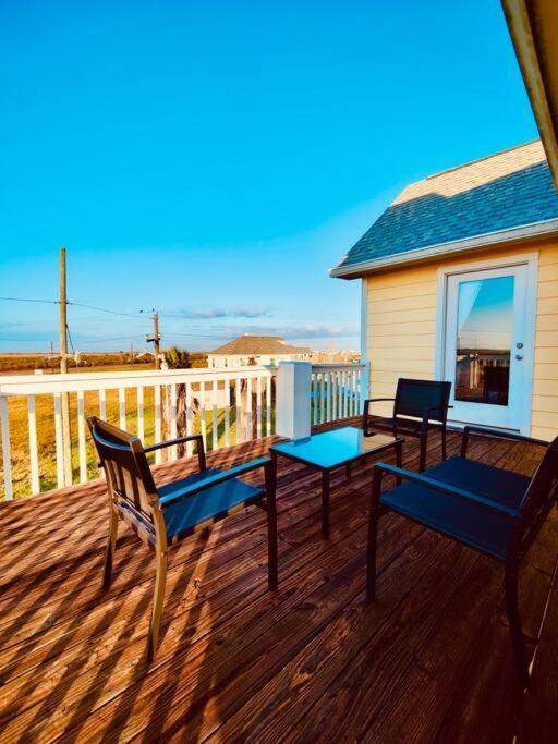 Sunny Delight - Sleeps 10 - Generous Space! Bolivar Peninsula Экстерьер фото