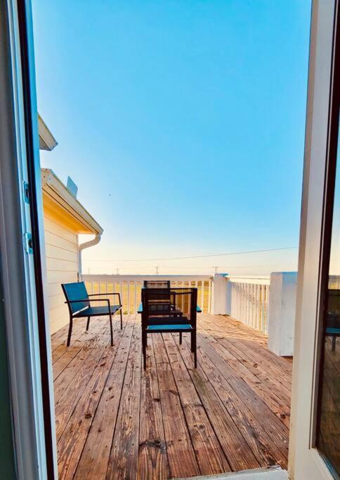 Sunny Delight - Sleeps 10 - Generous Space! Bolivar Peninsula Экстерьер фото