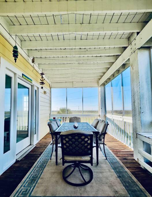 Sunny Delight - Sleeps 10 - Generous Space! Bolivar Peninsula Экстерьер фото