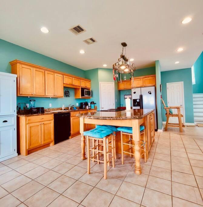 Sunny Delight - Sleeps 10 - Generous Space! Bolivar Peninsula Экстерьер фото