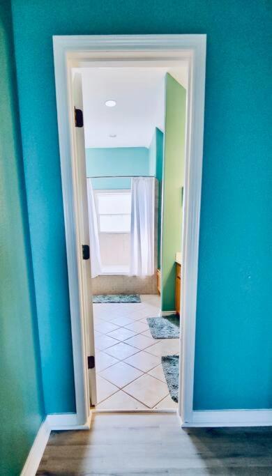 Sunny Delight - Sleeps 10 - Generous Space! Bolivar Peninsula Экстерьер фото